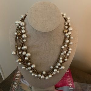 EUC gold and pearl Stella and Dot necklace
